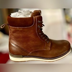 Express Men's Boots Brown Leather Boot NWT & Original Packaging